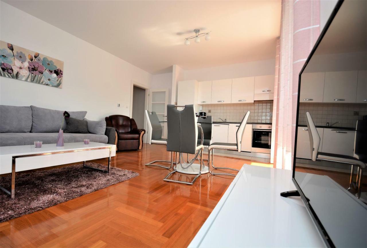זאדאר Apartmani Sladana מראה חיצוני תמונה